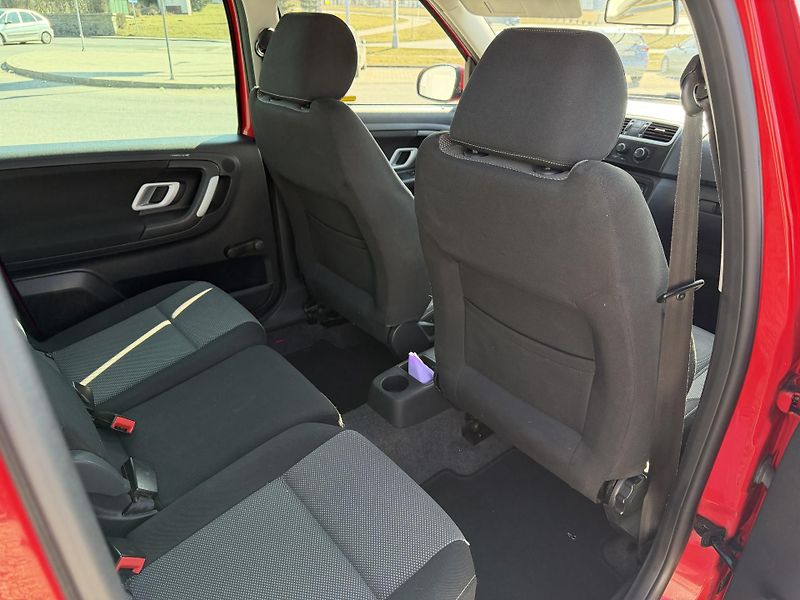 Škoda Roomster 1,4i 16V/63kW - KLIMA,ABS - fotka 35 z 59
