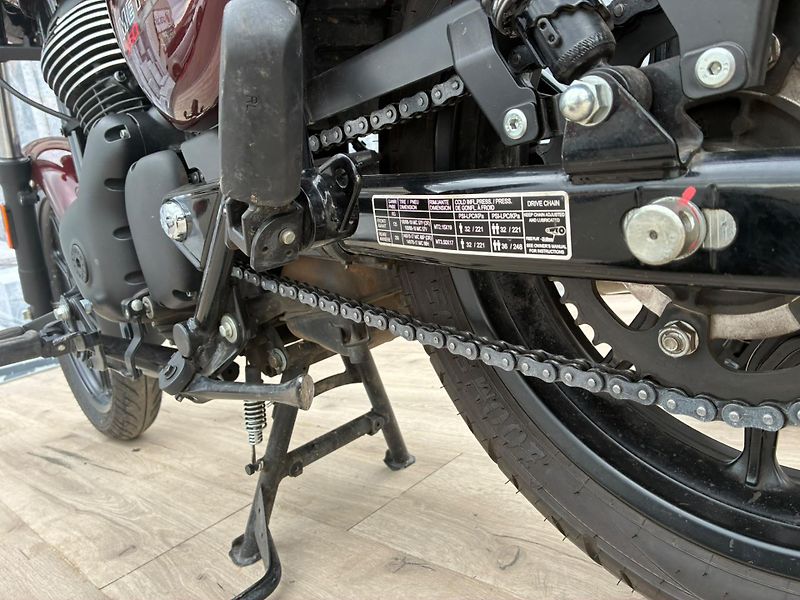 Royal Enfield Meteor 350 (2022) - fotka 15 z 19