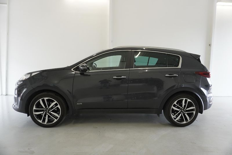 Kia Sportage 2,0 CRDI 4WD ADVANCE - fotka 8 z 31