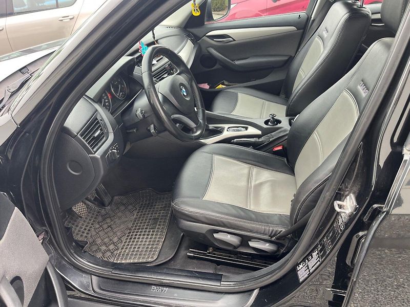 BMW X1 (2012) 2.0 X DRIVE,nová STK - fotka 7 z 13