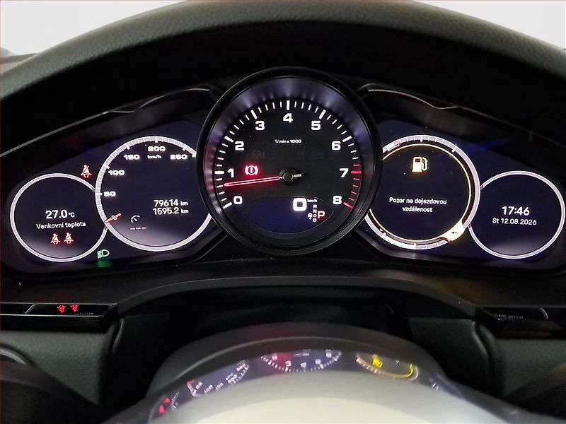Porsche Cayenne (2023) V6 - fotka 11 z 29
