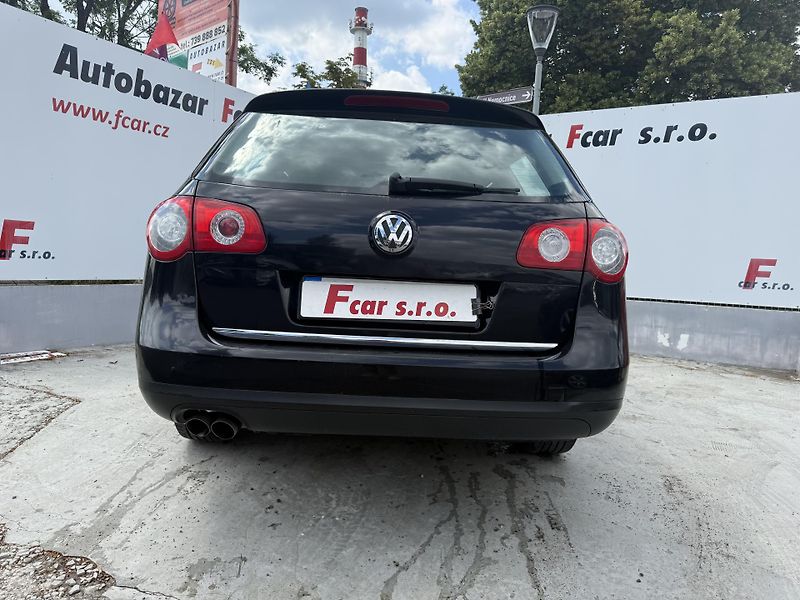 Volkswagen Passat (2009) 2.0 TDI Sportline  - fotka 6 z 21