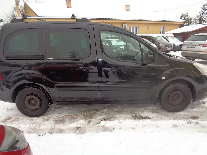 Citroën Berlingo 1,6 HDI  Multispace - fotka 8 z 17