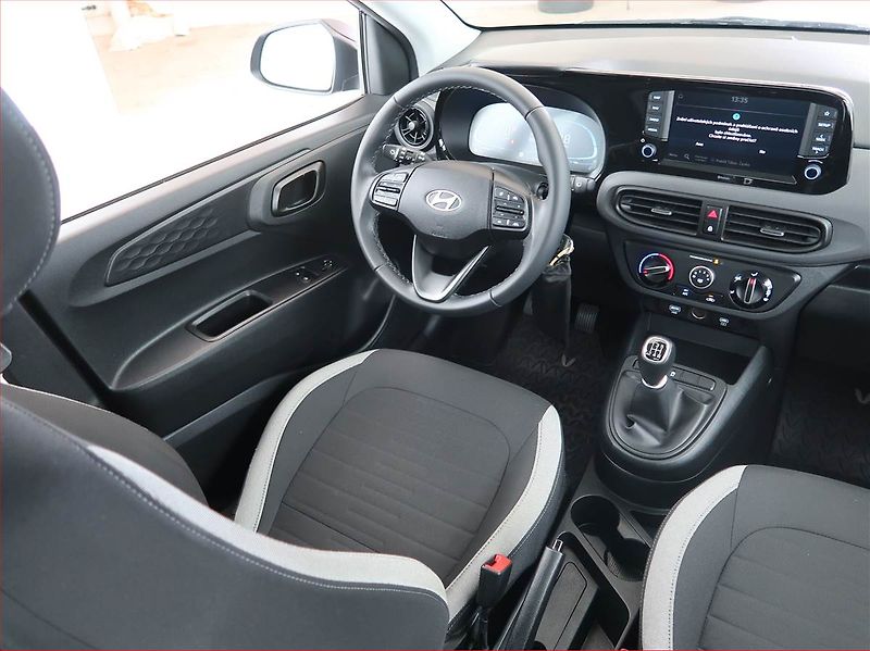 Hyundai i10 (2024) Comfort 1.0, ČR,1.maj - fotka 7 z 19