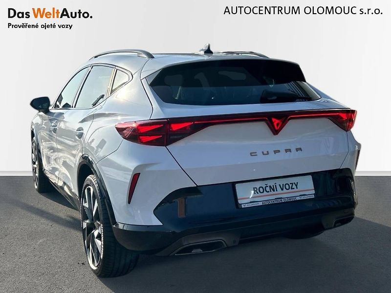 Cupra Formentor (2025) 1.5 eTSI 7DSG - fotka 34 z 35