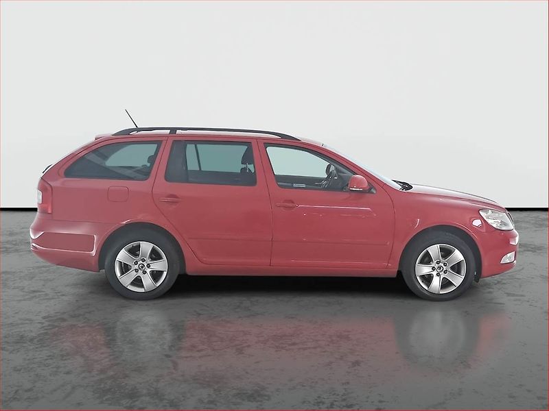 Škoda Octavia (2010) Ambiente Plus 1.2 TSI - fotka 6 z 14