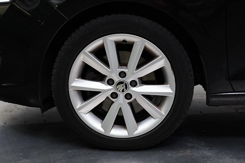 Škoda Rapid - fotka 10 z 24