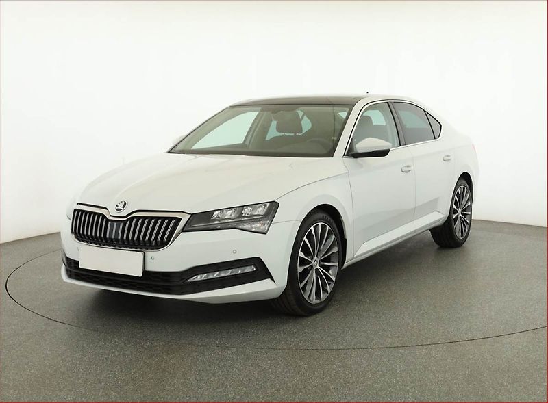 Škoda Superb (2019) 2.0 TDI, Automat, Tempomat - fotka 2 z 19