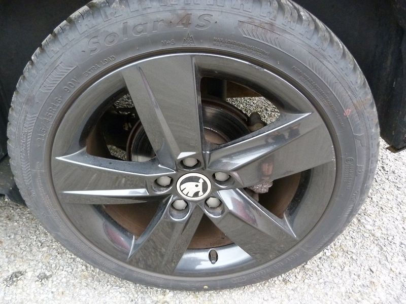 Škoda Rapid 1.2 tsi 81 kw - fotka 19 z 19