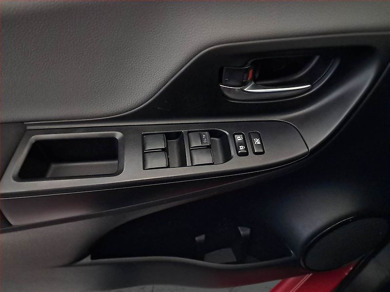 Toyota Yaris (2019) 1.0 VVT-i, Serv.kniha - fotka 20 z 20