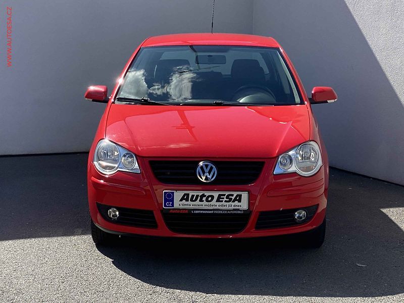 Volkswagen Polo (2008) 1.2 HTP, 2.maj,ČR, AC, tempo - fotka 2 z 17