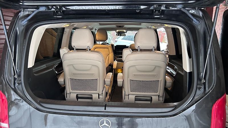 Mercedes-Benz Třídy V (2023) 300 Exclusive L 4M AIR LEDNICE - fotka 43 z 46