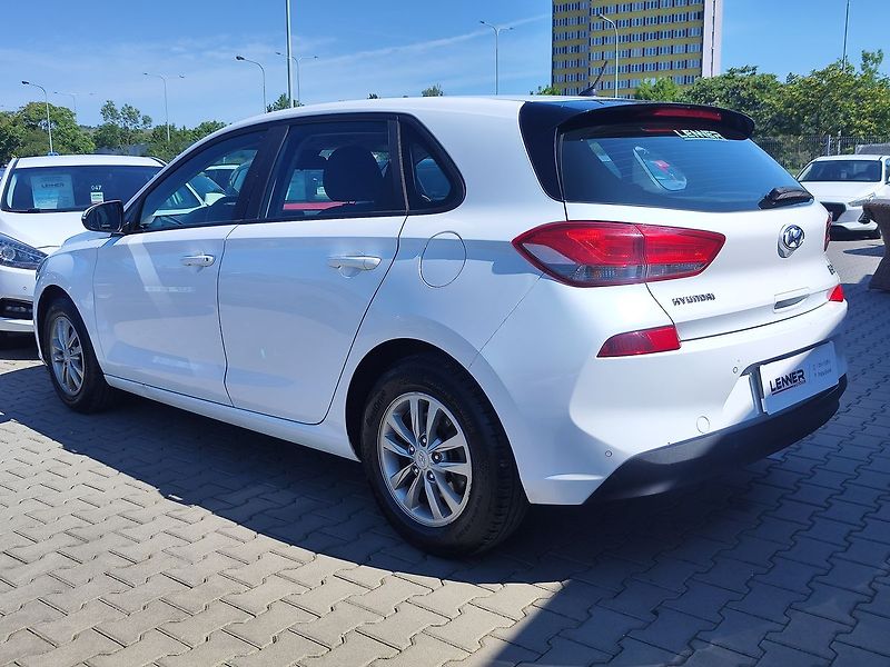 Hyundai i30 1.4i/73kW Trikolor Komfort - fotka 7 z 29