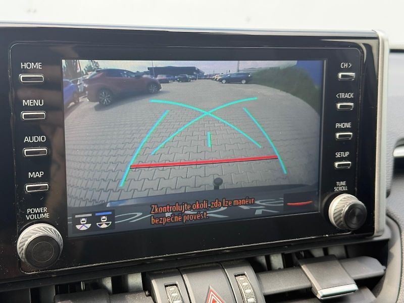 Toyota RAV4 2.5 HSD e-CVT AWD Selection - fotka 19 z 28