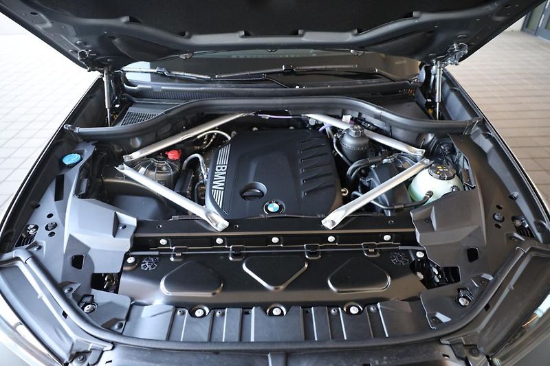BMW X5 xDrive30d - fotka 9 z 18