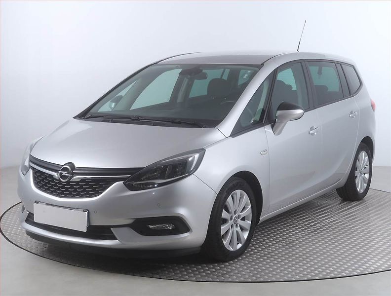 Opel Zafira (2017) 2.0 CDTI, Automat, Tempomat - fotka 2 z 15