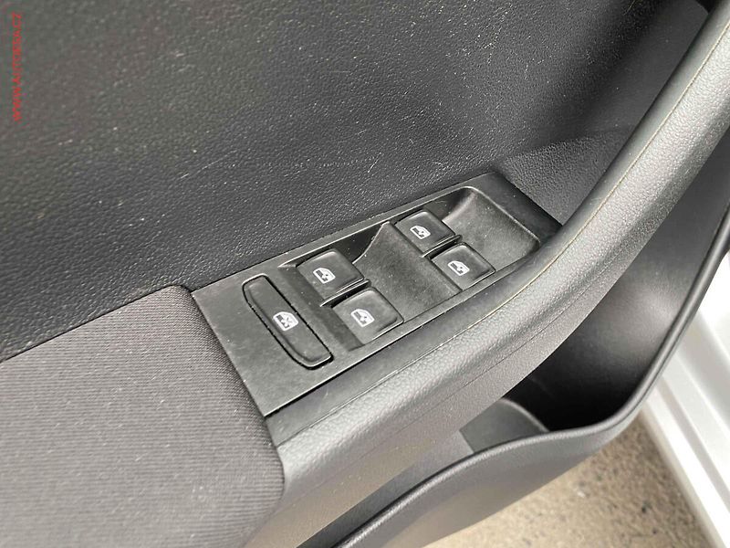 Škoda Fabia (2016) 1.4TDi, ČR, Style - fotka 13 z 16