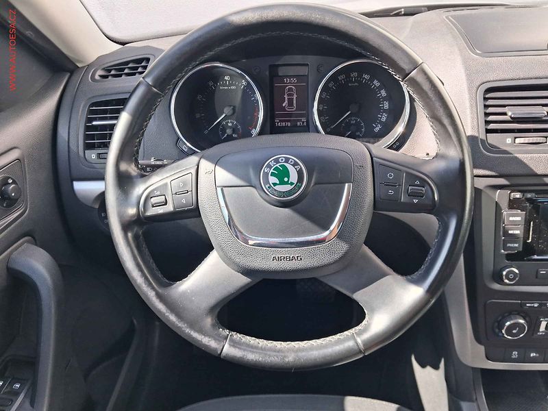 Škoda Yeti (2013) 1.4 TSi, Elegance, DSG - fotka 11 z 20