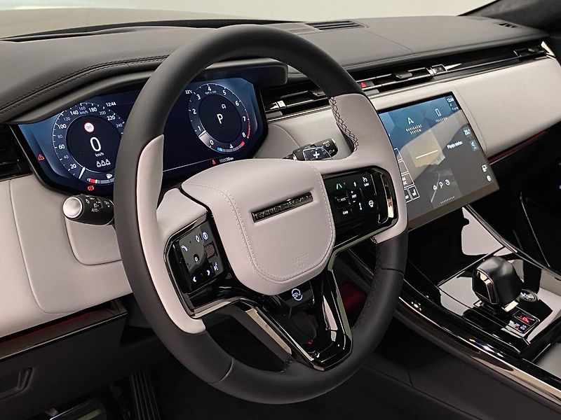Land Rover Range Rover Sport P635 SV EDITION ONE REZERVACE - fotka 4 z 78
