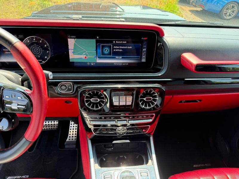Mercedes-Benz Třídy G AMG G 63 - fotka 18 z 23