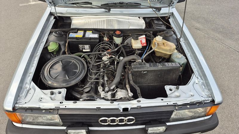 Audi 80 (1982) Audi 80 Coupé GT V5 85kW - Top - fotka 24 z 32