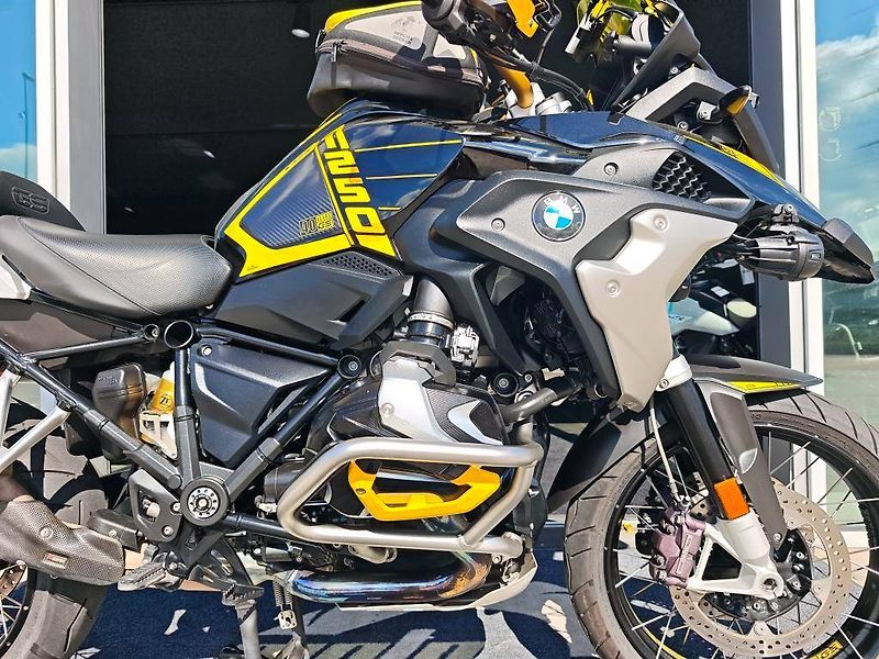 BMW R 1250 GS (2022) Výroční edice 40 let, Plná výb - fotka 12 z 20