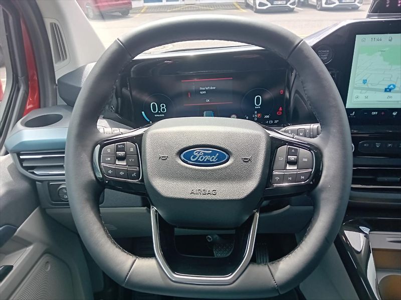 Ford Tourneo Custom (2026) 2,0 EcoBlue 125kW/170k AWD  Ac - fotka 13 z 15