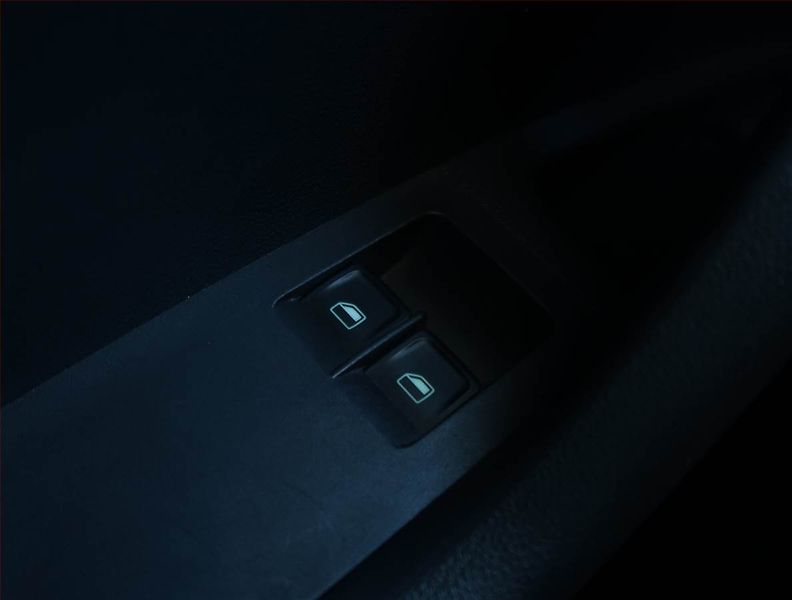 Škoda Octavia (2014) 1.2 TSI, Serv.kniha - fotka 15 z 15