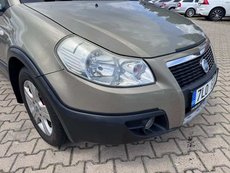 Fiat Sedici (2008) AUTOMAT 1,6i 79 KW SUZUKI SX4 - fotka 10 z 33