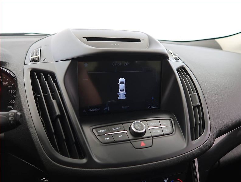 Ford Kuga (2017) 2.0 TDCi, 4X4, ČR,1.maj - fotka 16 z 19