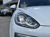 Porsche Cayenne (2015) Porsche Cayenne 2015 - náhled 9