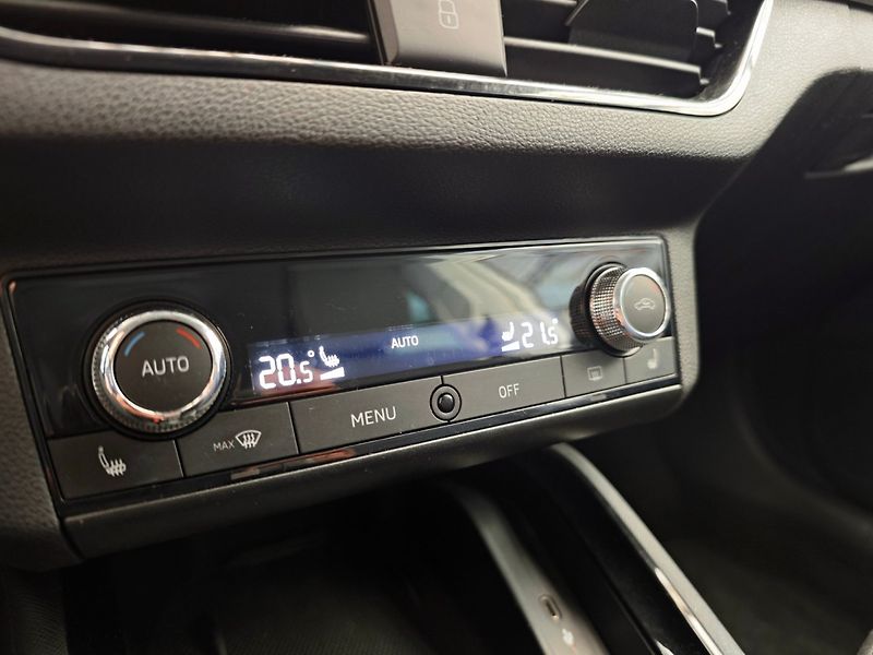 Škoda Scala (2020) 1.0 TSi Drive 125 Years - fotka 27 z 40