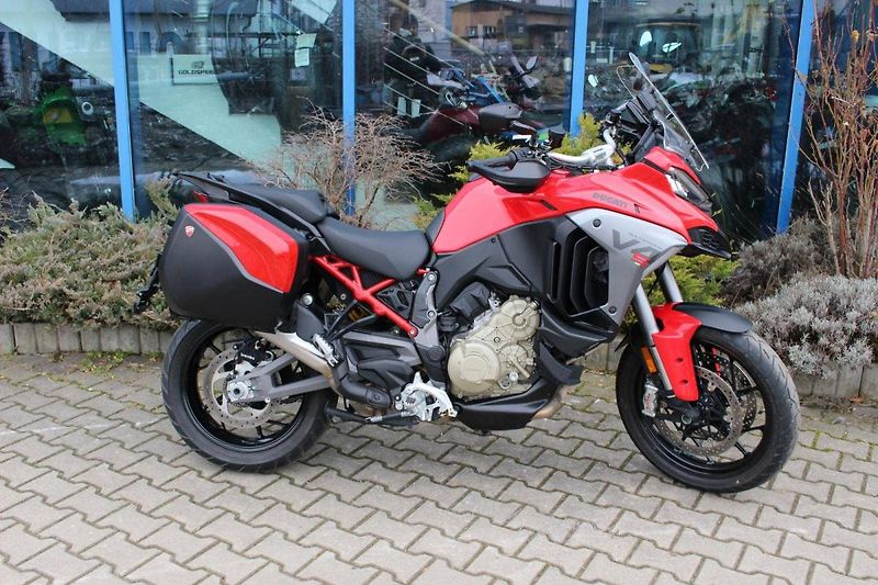 Ducati Multistrada V4 S (2025) RADAR TOURING 2025 DEMO - fotka 4 z 10