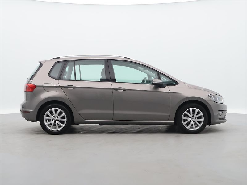 Volkswagen Golf Sportsvan 1,4 TSI 92kW Comfortline DSG - fotka 8 z 31