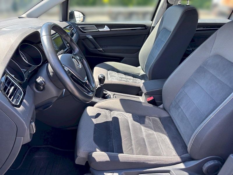 Volkswagen Golf Sportsvan (2015) Highline 1,4 TSI (92 kW) - fotka 21 z 31