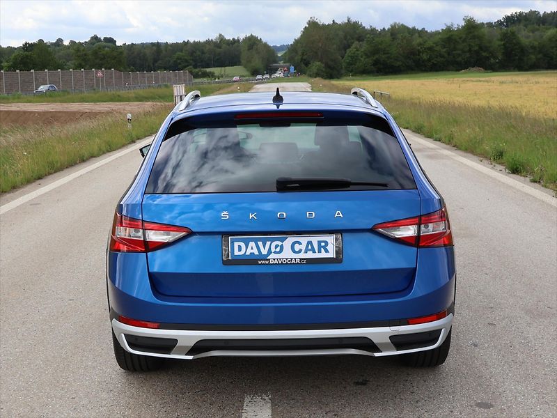 Škoda Superb 2,0 TDI DSG 4x4 CZ Scout DPH - fotka 6 z 35