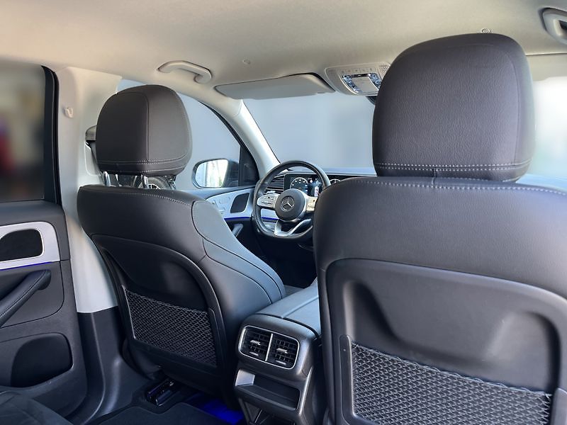 Mercedes-Benz GLE 350d 4MATIC AMG Line - fotka 21 z 21