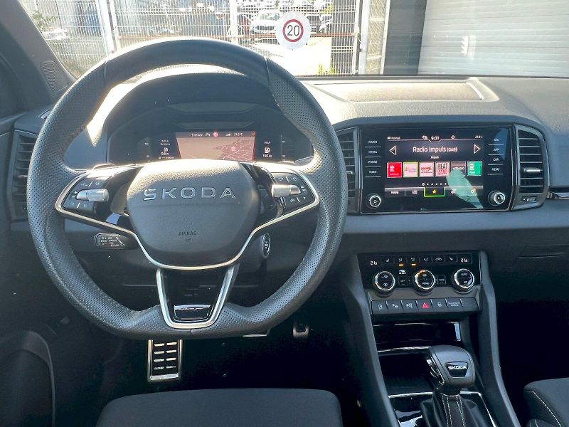 Škoda Karoq (2025) Sportline 1.5TSi 7°automatická - fotka 21 z 31