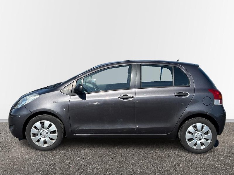 Toyota Yaris Hatchback - fotka 3 z 27
