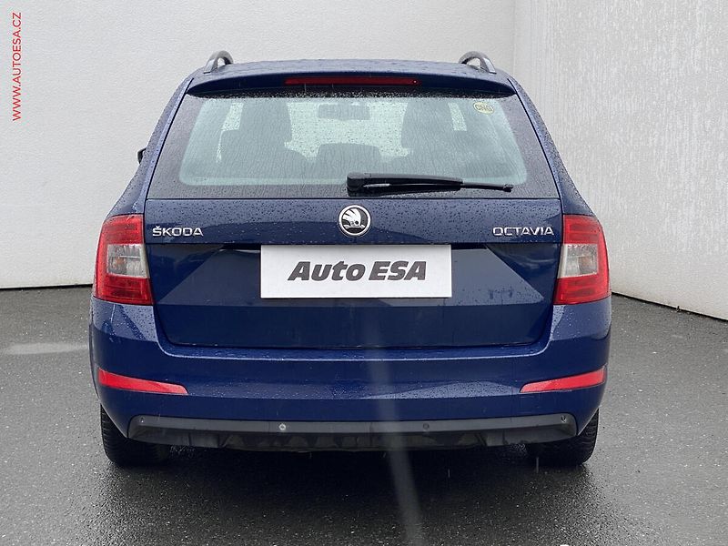 Škoda Octavia (2014) 1.4 TSi, ČR, AC, tempo, park - fotka 5 z 17