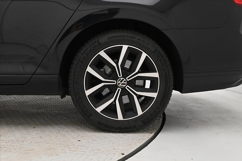 Volkswagen Passat 2,0 TDI 110kW DSG Business Zár - fotka 27 z 27