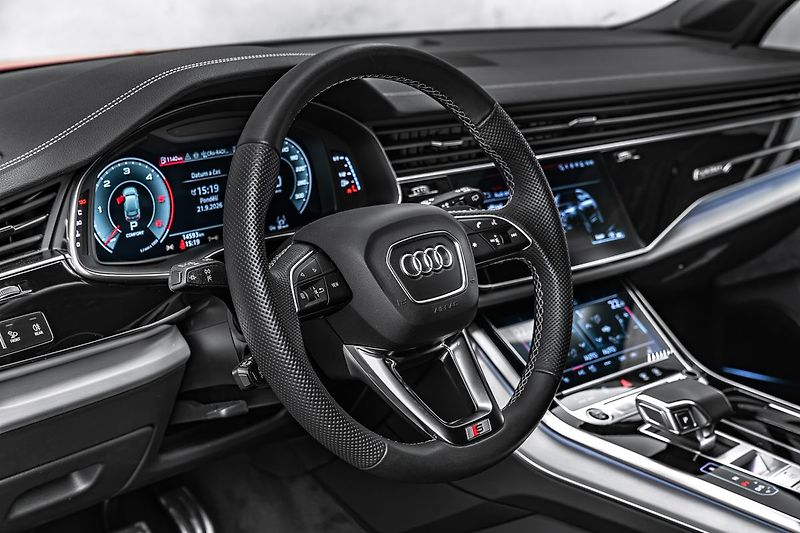 Audi Q7 50TDI 2x S-line Matrix Vzduch - fotka 17 z 24