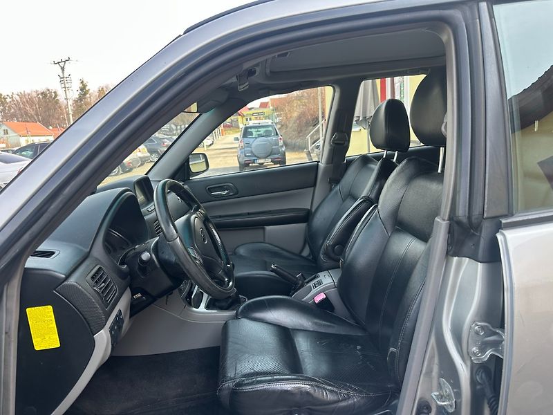 Subaru Forester 2.5i 155kW/4x4/Tažné - fotka 9 z 21