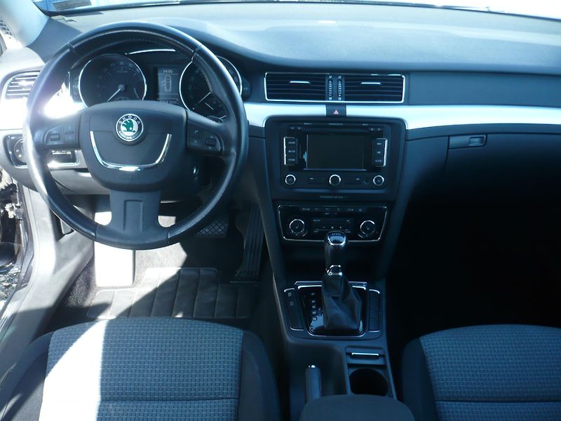 Škoda Superb 2.0TDI 103Kw Serviska DSG Klim - fotka 11 z 29