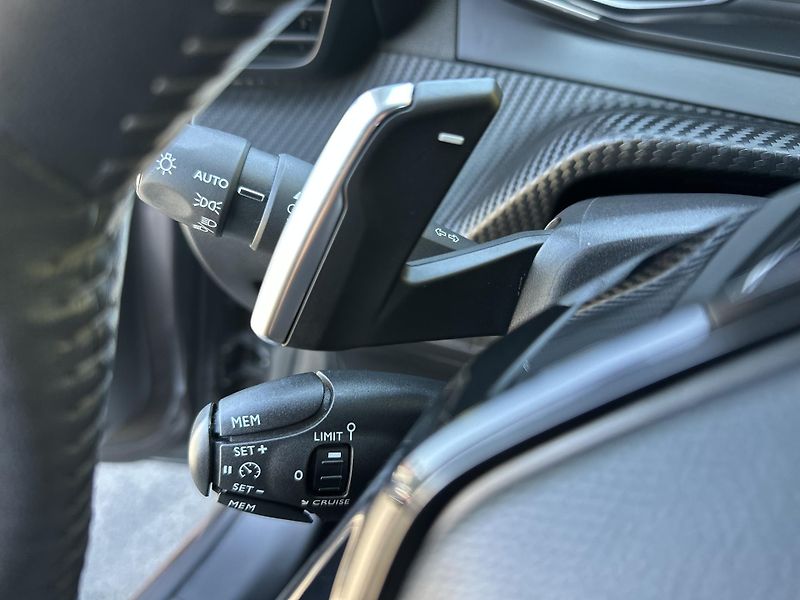 Peugeot 208 (2021) 1.2 PureTech ALLURE *AUTOMAT  - fotka 12 z 41