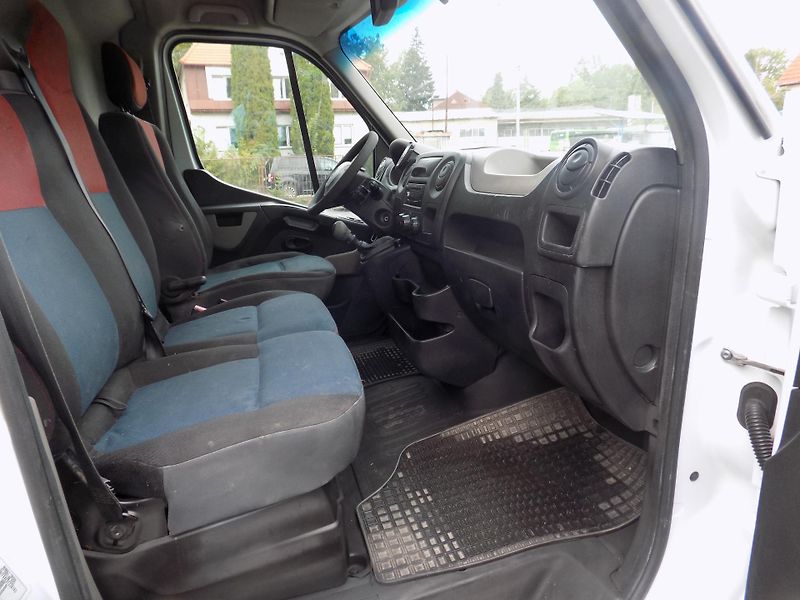 Renault Master (2014) 2,3 110KW MAXI KLIMA - fotka 24 z 35
