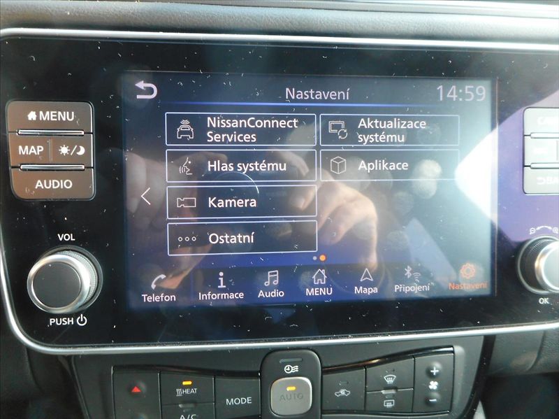 Nissan Leaf 0,0 N-Connecta - fotka 15 z 27