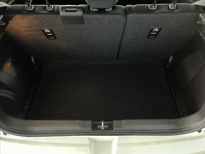 Suzuki Swift 1,2   HYBRID,AUTOMAT,1.MAJ,ČR - fotka 24 z 26