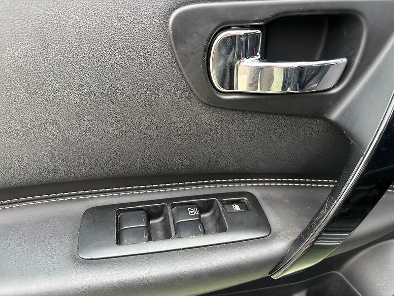 Nissan Qashqai 1.6dCi, 96kW, 4x4, Kamera 1Maj - fotka 15 z 27