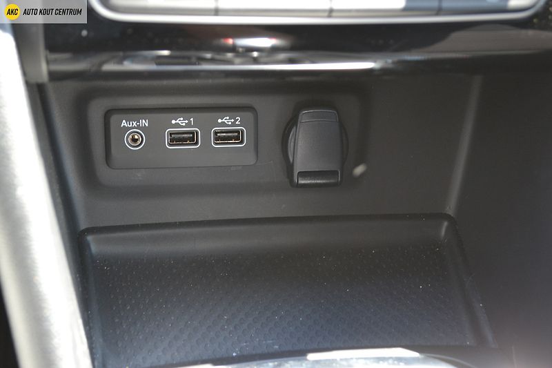 Renault Mégane R.S. TROPHY 1.8TCE 300 EDC - fotka 27 z 54
